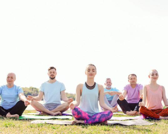 Comment choisir son stage de yoga ?