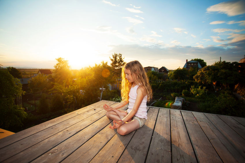 La science démontre l'utilité du yoa et de la méditation pour les enfants TDAH Le yoga pour les enfants TDAH